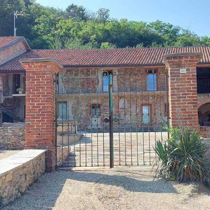 Istanti - Menta Apartman Costigliole Saluzzo Kültér fotó